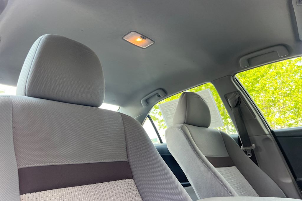 Thumbnail: 2012 Toyota Camry - 9