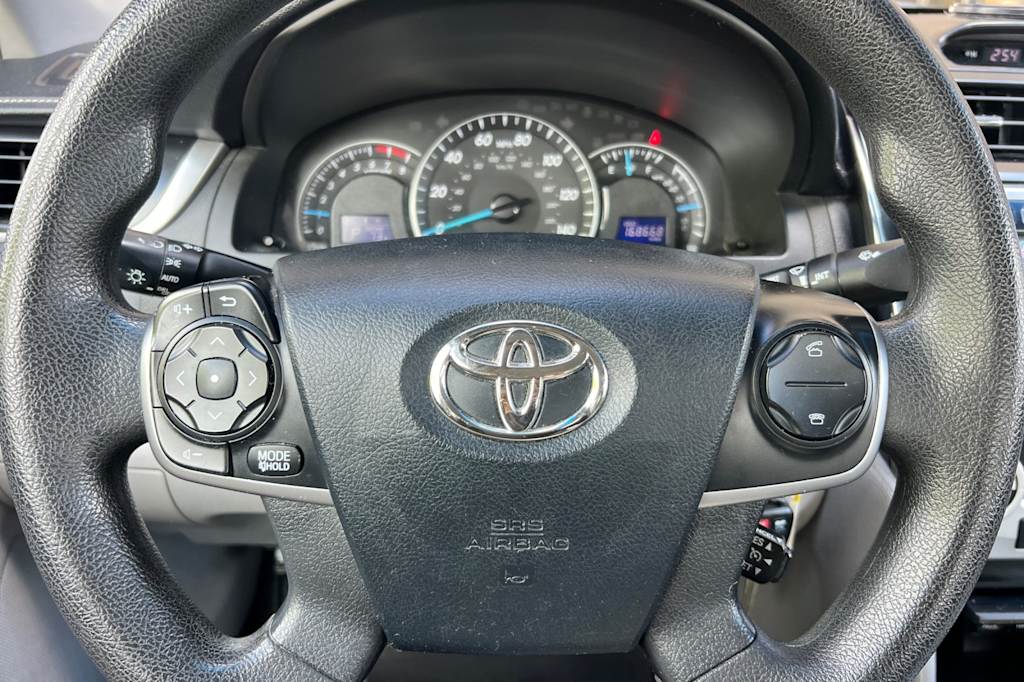 Thumbnail: 2012 Toyota Camry - 25