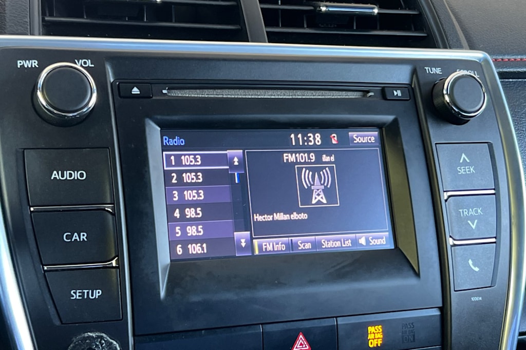 Thumbnail: 2016 Toyota Camry - 13