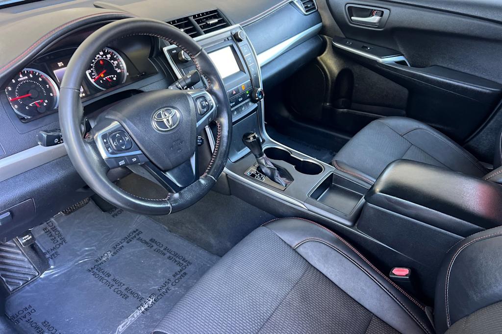 Thumbnail: 2016 Toyota Camry - 8