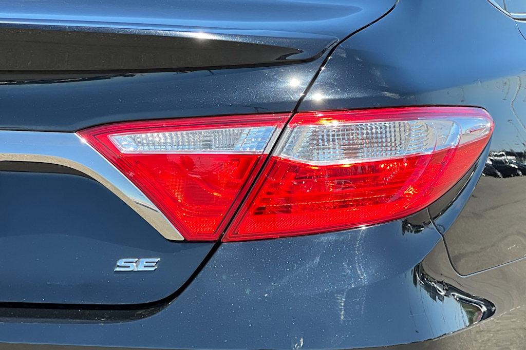 Thumbnail: 2016 Toyota Camry - 30