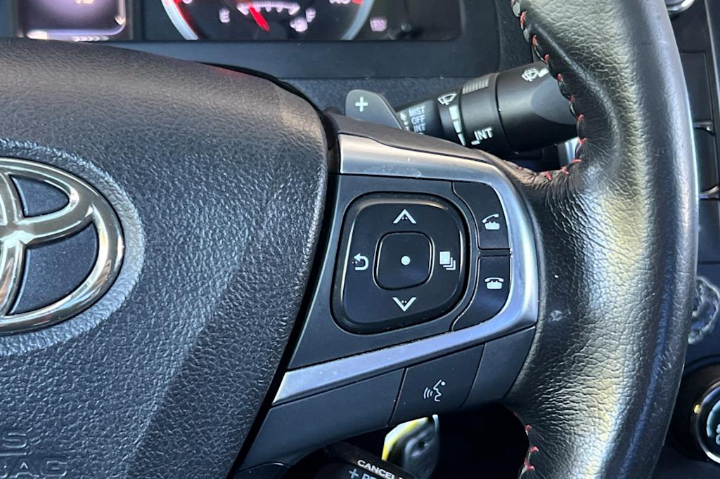Thumbnail: 2016 Toyota Camry - 27
