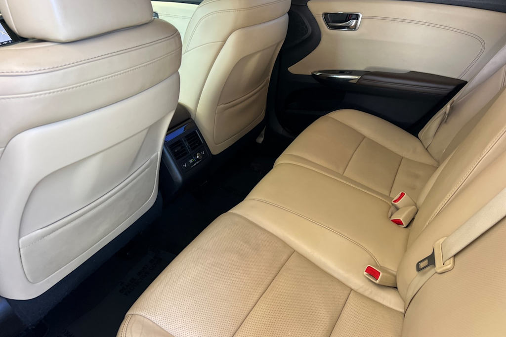 Thumbnail: 2013 Toyota Avalon - 10