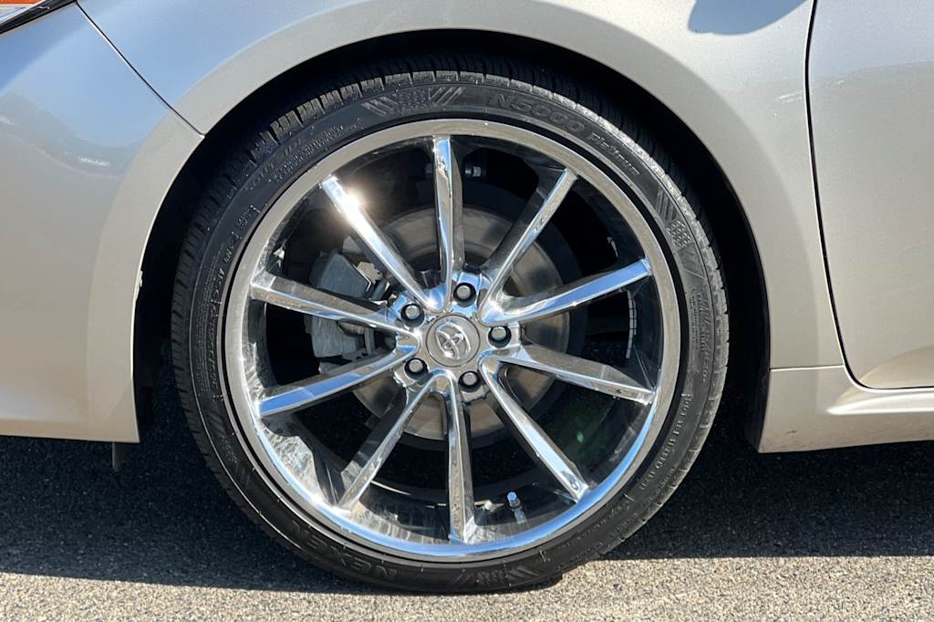 Thumbnail: 2013 Toyota Avalon - 8