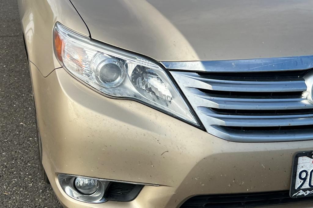 Thumbnail: 2011 Toyota Avalon - 14