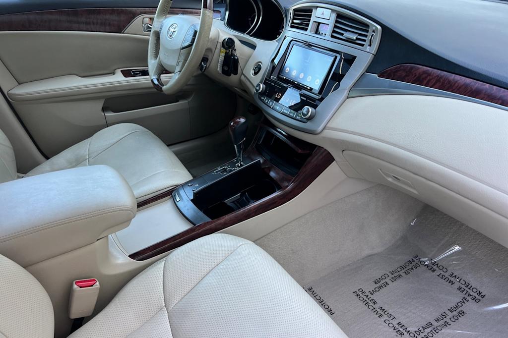 Thumbnail: 2011 Toyota Avalon - 12