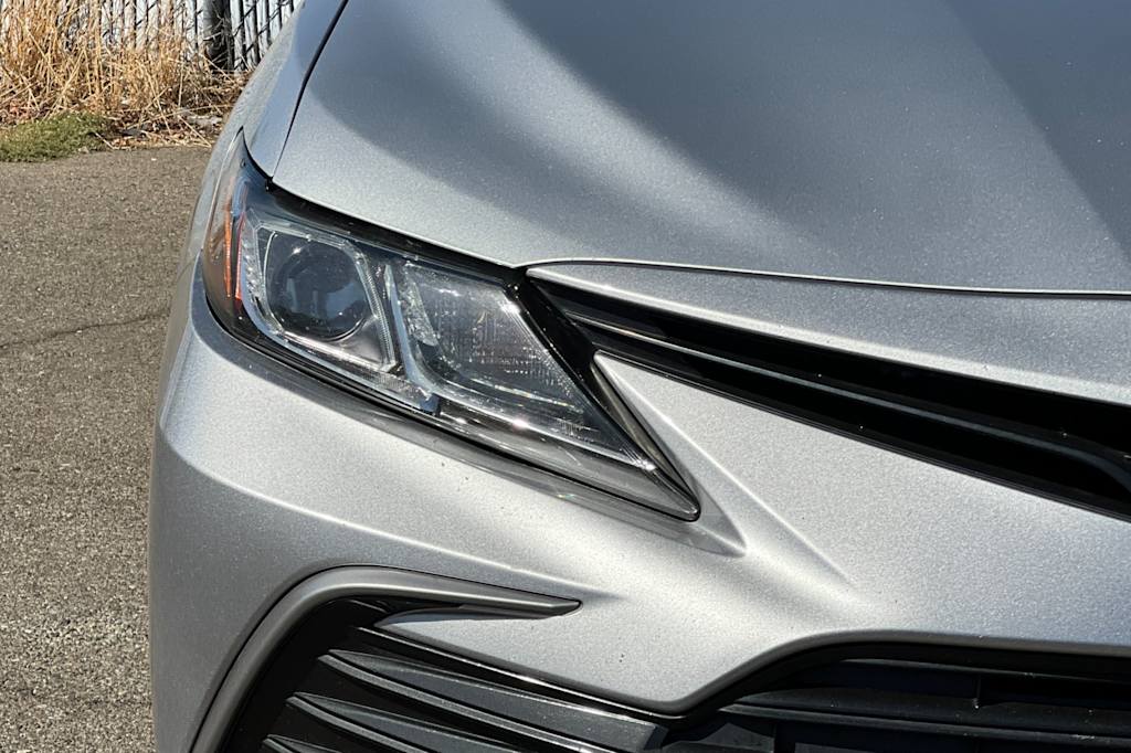 Thumbnail: 2022 Toyota Camry - 18
