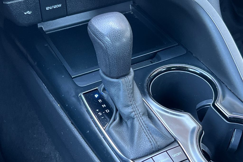 Thumbnail: 2020 Toyota Camry - 14