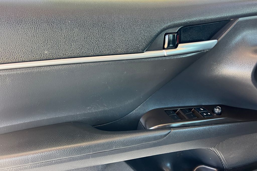 Thumbnail: 2021 Toyota Camry - 21