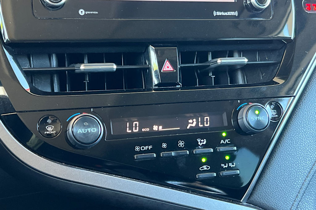 Thumbnail: 2021 Toyota Camry - 25