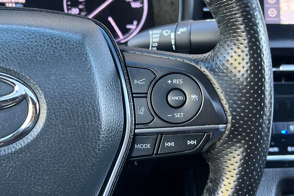 Thumbnail: 2021 Toyota Avalon - 32