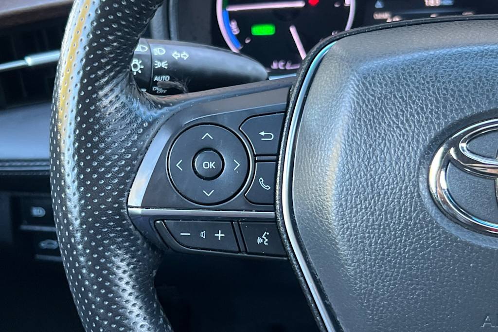 Thumbnail: 2021 Toyota Avalon - 31