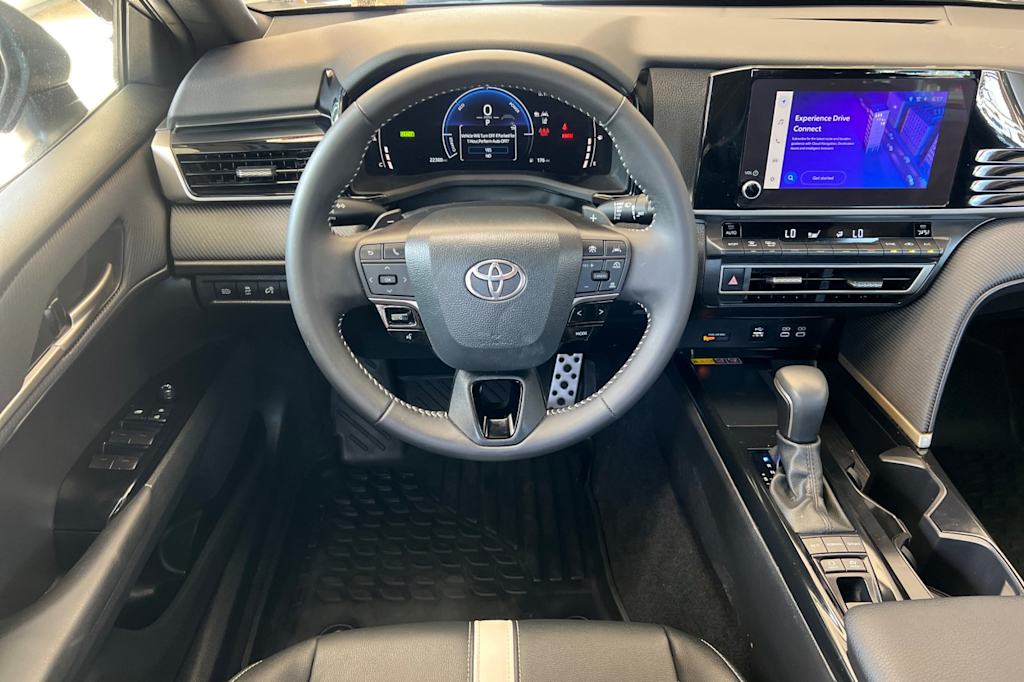 Thumbnail: 2025 Toyota Camry - 11