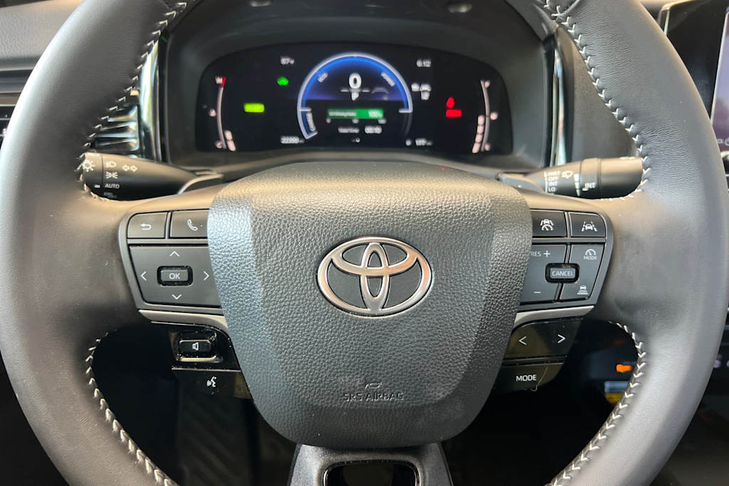 Thumbnail: 2025 Toyota Camry - 27