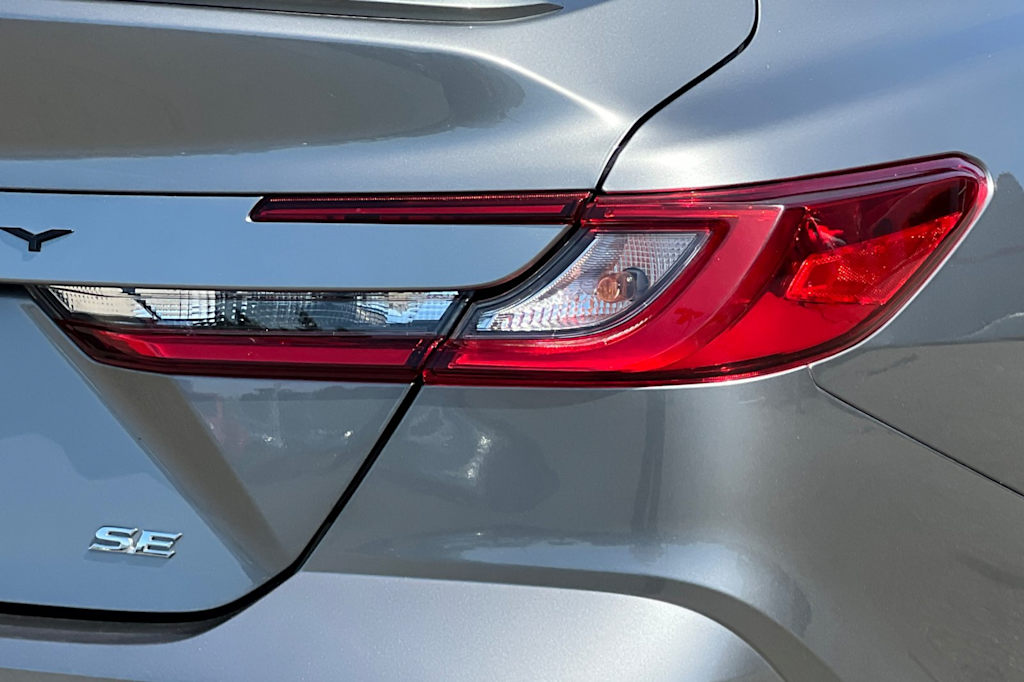 Thumbnail: 2025 Toyota Camry - 31
