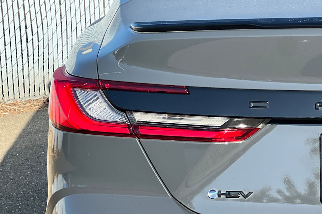 Thumbnail: 2025 Toyota Camry - 24