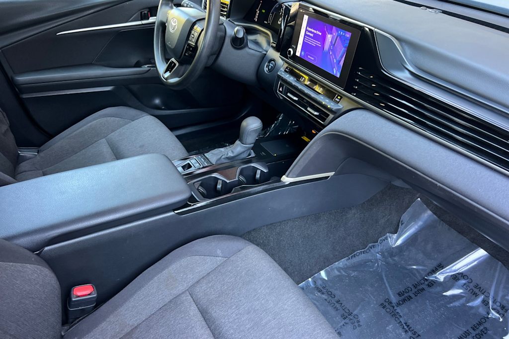 Thumbnail: 2025 Toyota Camry - 12