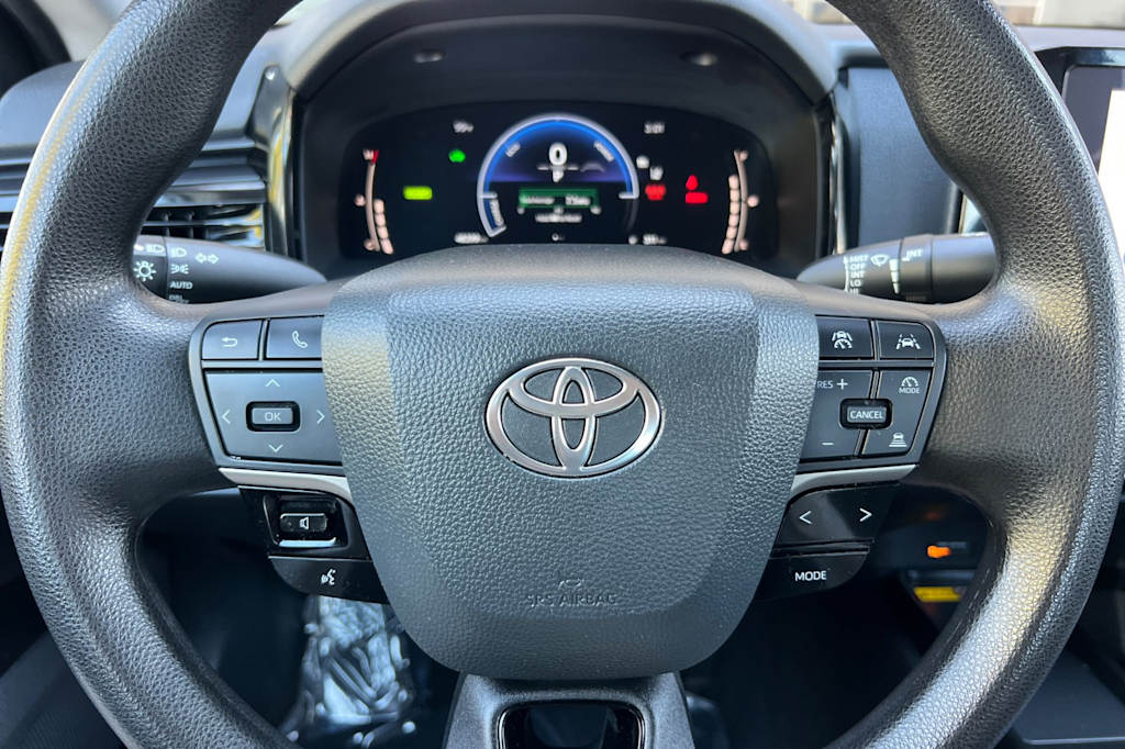 Thumbnail: 2025 Toyota Camry - 27