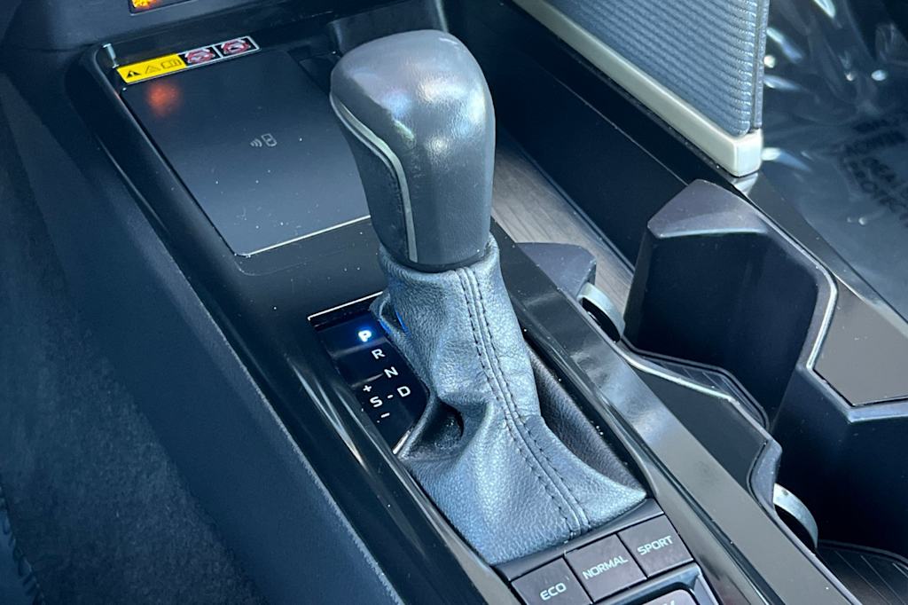 Thumbnail: 2025 Toyota Camry - 15