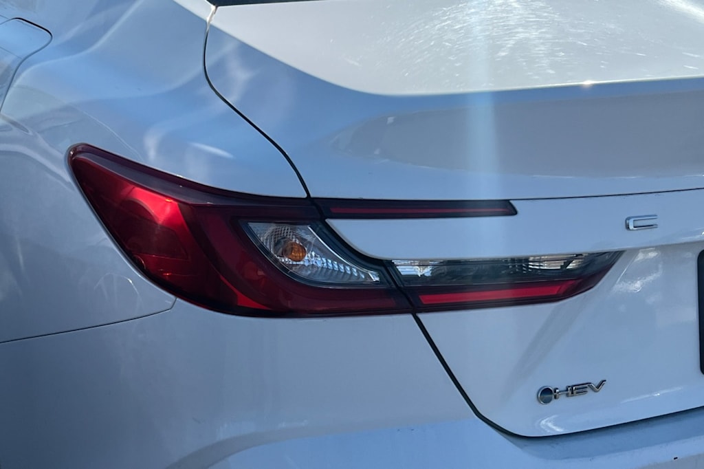 Thumbnail: 2025 Toyota Camry - 17