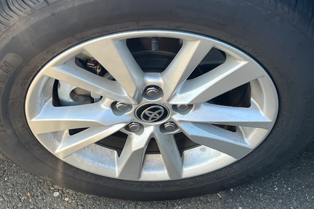 Thumbnail: 2025 Toyota Camry - 23