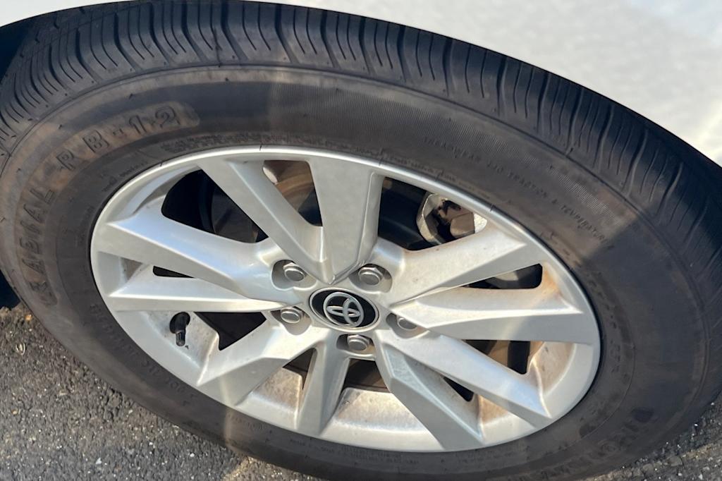 Thumbnail: 2025 Toyota Camry - 20