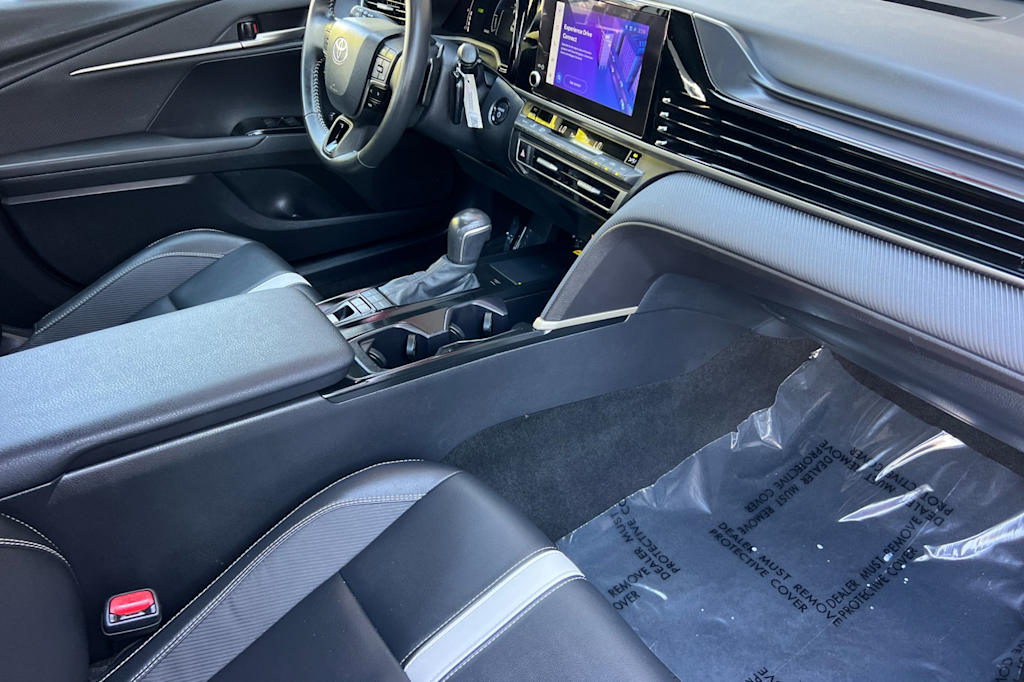 Thumbnail: 2025 Toyota Camry - 9