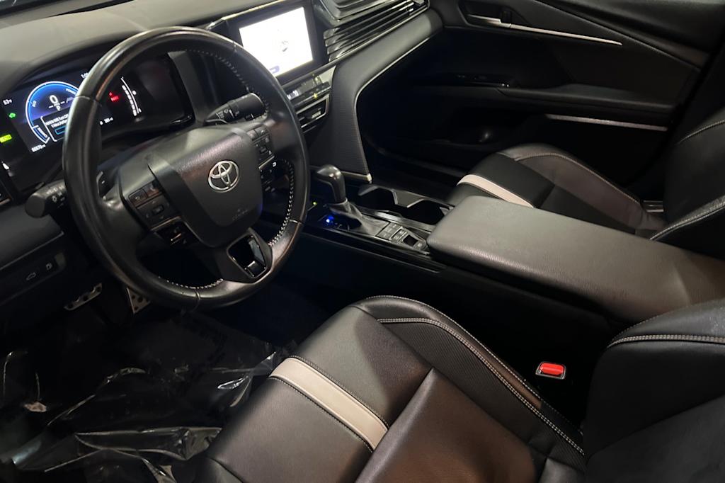 Thumbnail: 2025 Toyota Camry - 8