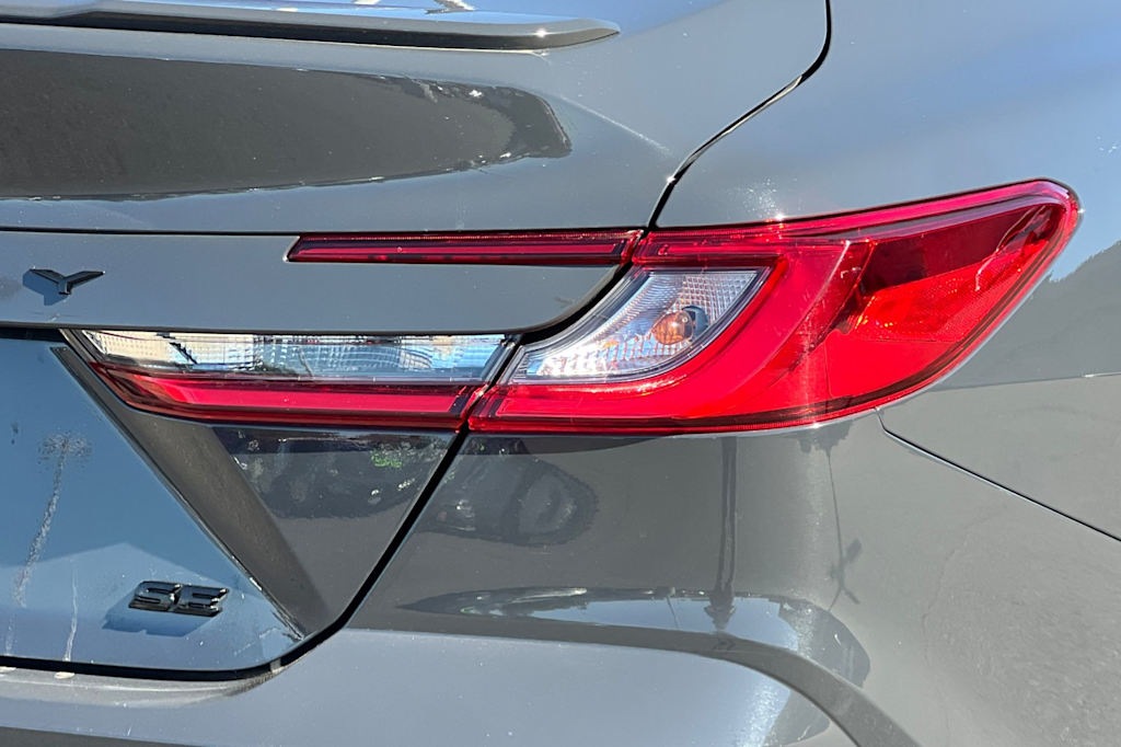 Thumbnail: 2025 Toyota Camry - 32