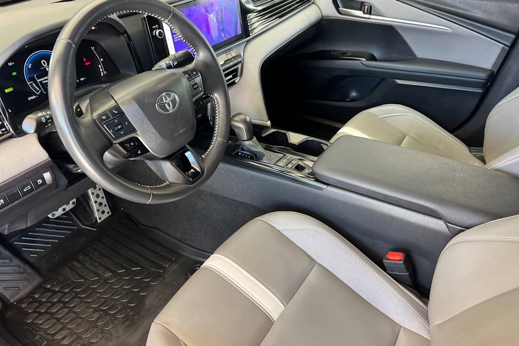 Thumbnail: 2025 Toyota Camry - 9