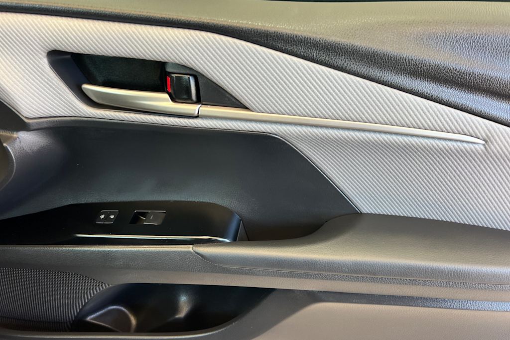 Thumbnail: 2025 Toyota Camry - 24