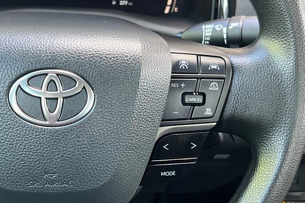 Thumbnail: 2025 Toyota Camry - 29