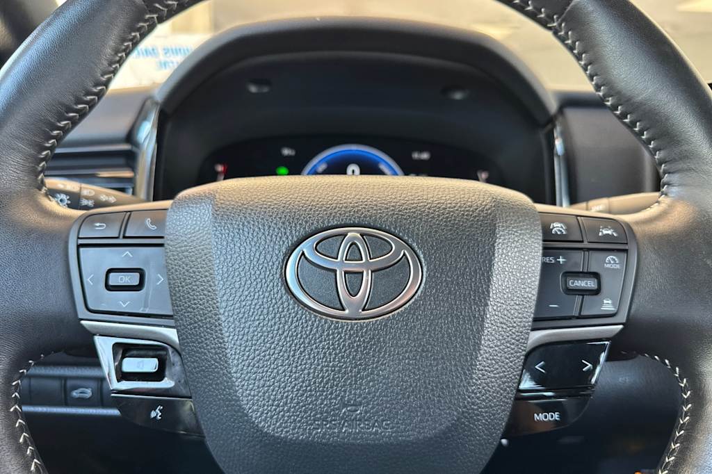 Thumbnail: 2025 Toyota Camry - 28