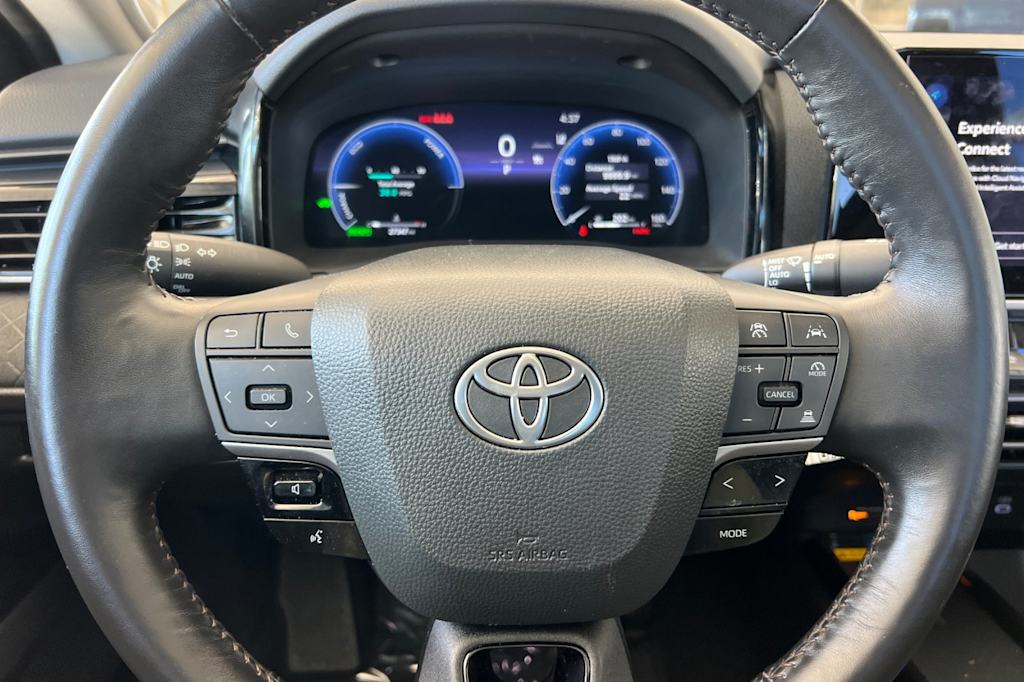 Thumbnail: 2025 Toyota Camry - 28