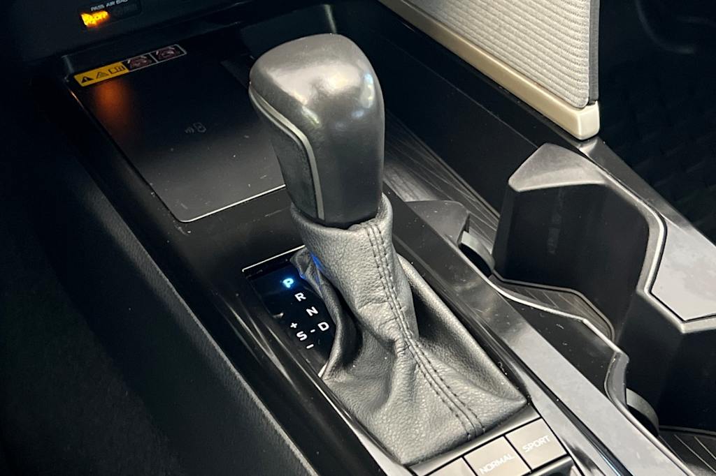 Thumbnail: 2025 Toyota Camry - 13