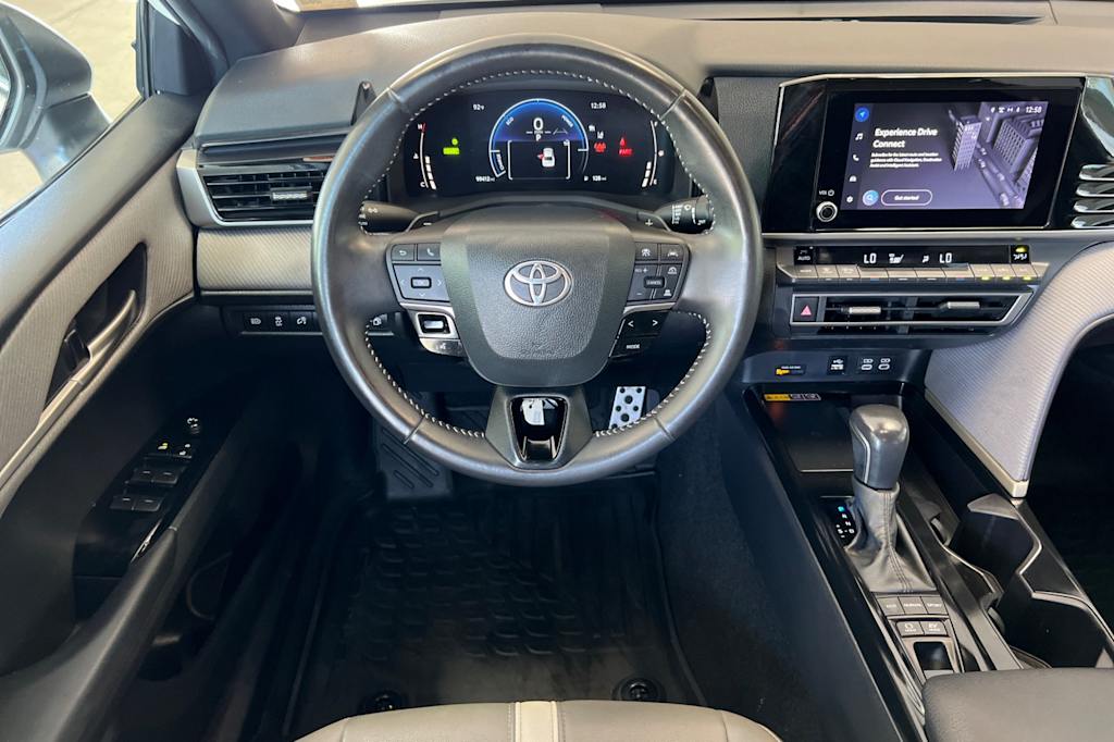 Thumbnail: 2025 Toyota Camry - 10