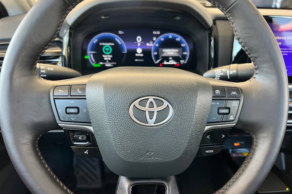 Thumbnail: 2025 Toyota Camry - 28