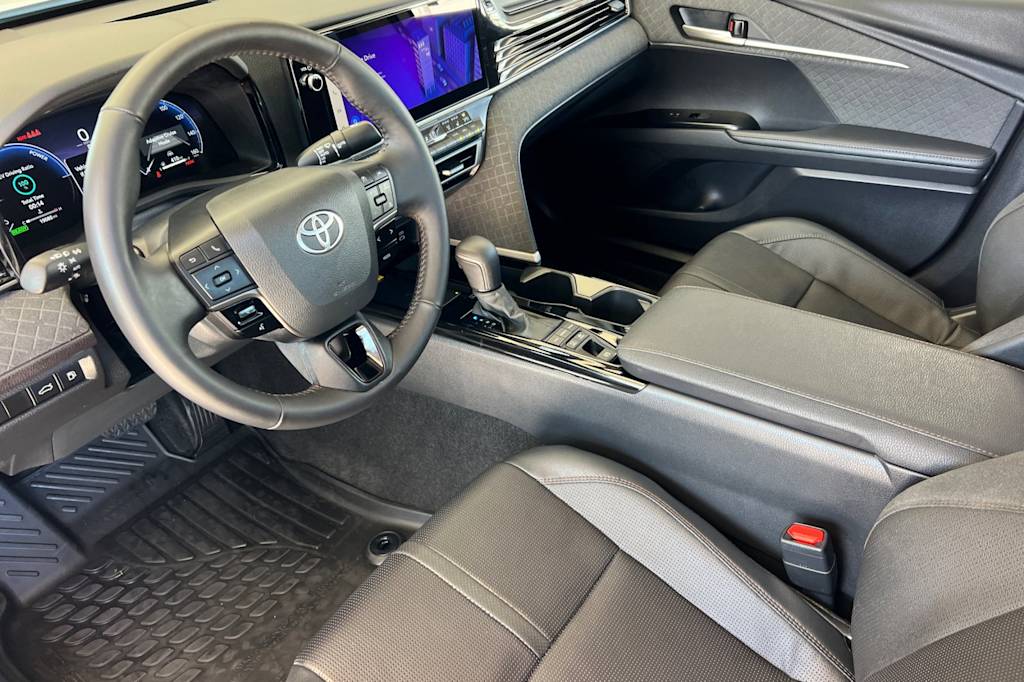 Thumbnail: 2025 Toyota Camry - 8