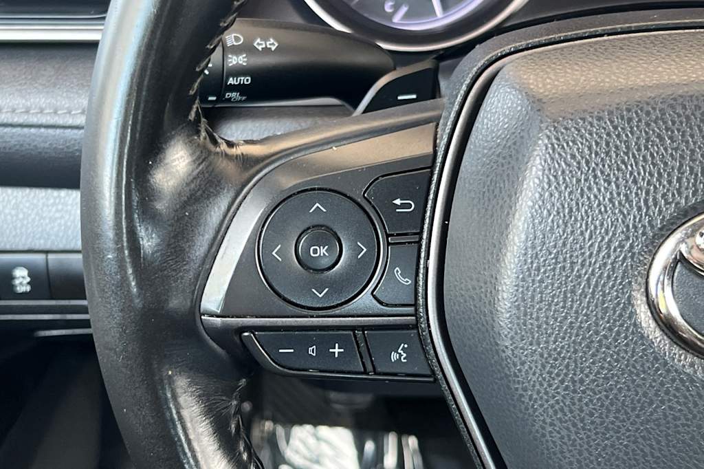 Thumbnail: 2021 Toyota Camry - 26