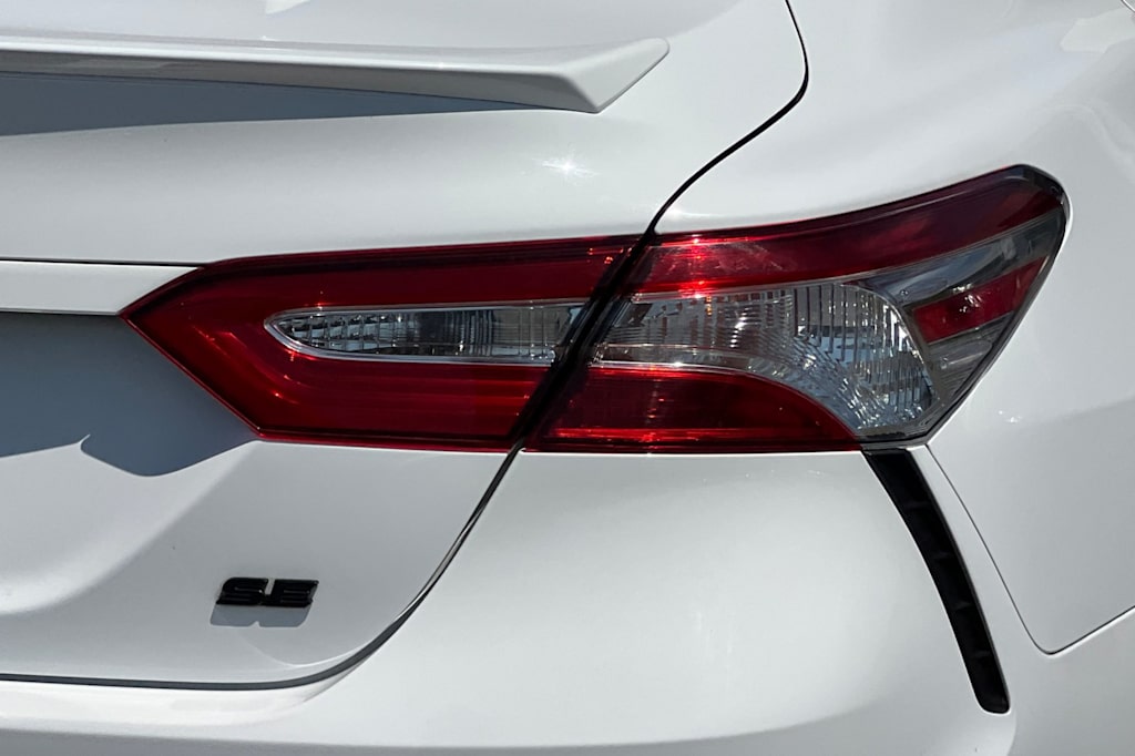 Thumbnail: 2020 Toyota Camry - 30