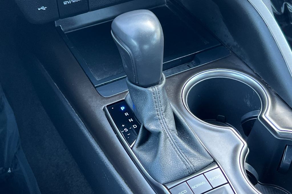 2023 Toyota Camry SE 13