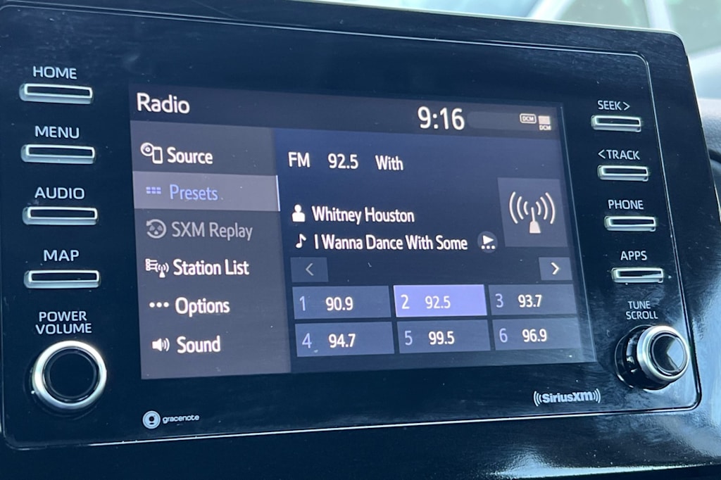 2023 Toyota Camry SE 12