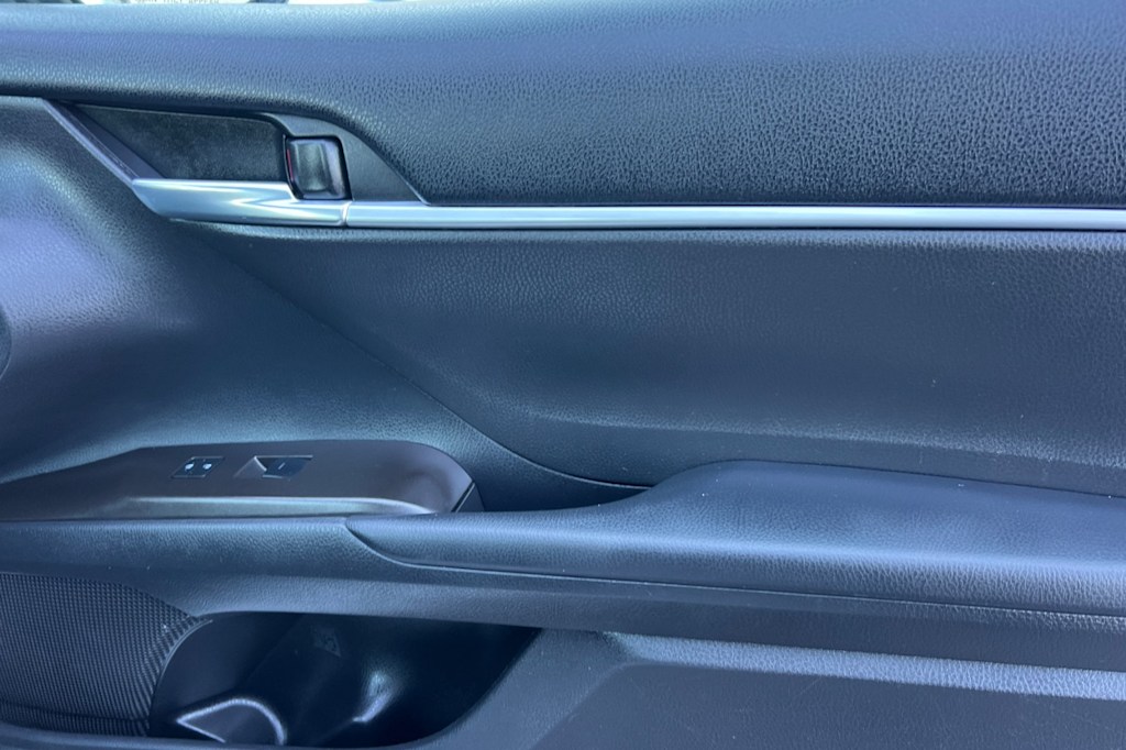 2023 Toyota Camry SE 22
