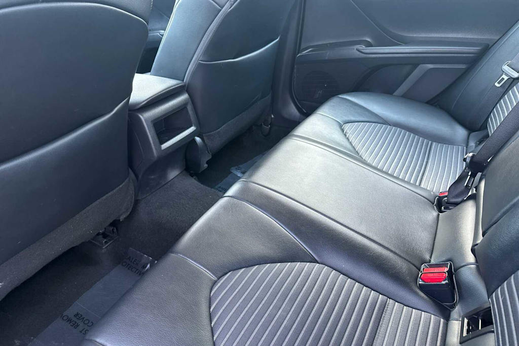 2022 Toyota Camry SE 10