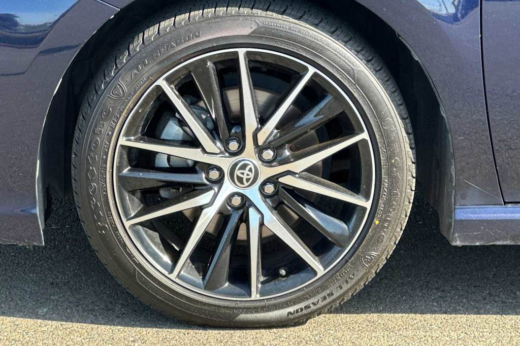 2022 Toyota Camry SE 7