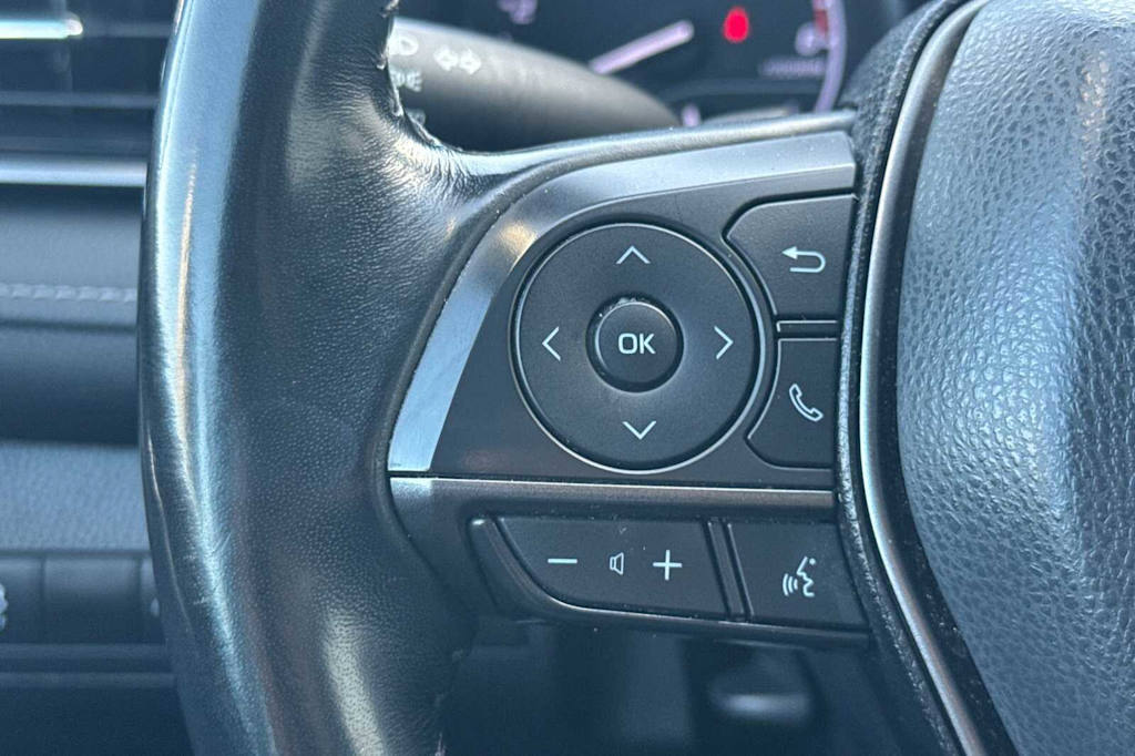 2022 Toyota Camry SE 26