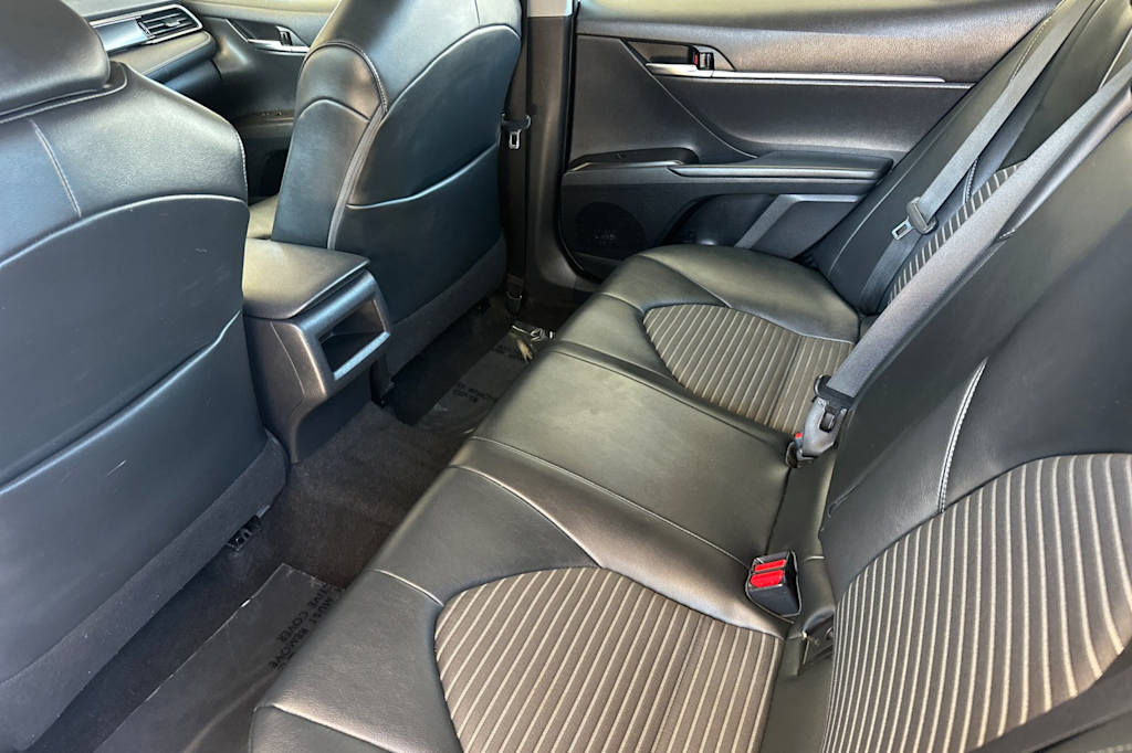 Thumbnail: 2021 Toyota Camry - 10