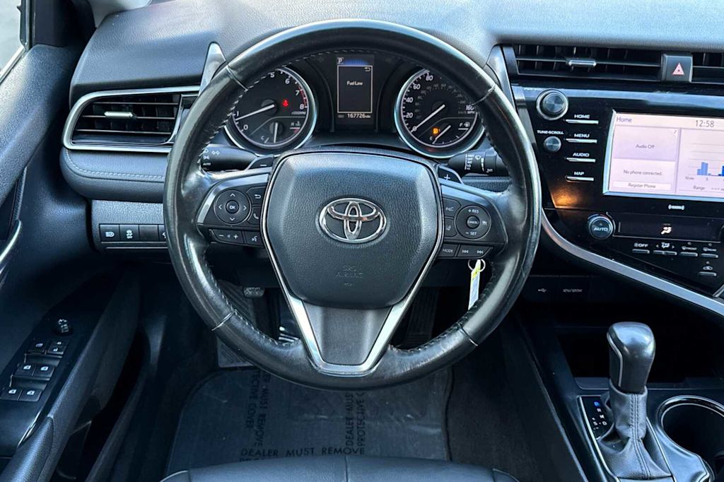 2020 Toyota Camry SE 12