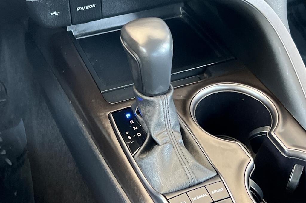 Thumbnail: 2024 Toyota Camry - 14