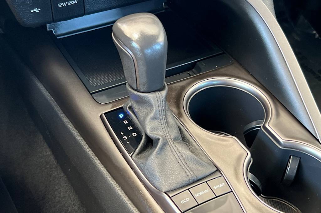 Thumbnail: 2024 Toyota Camry - 13